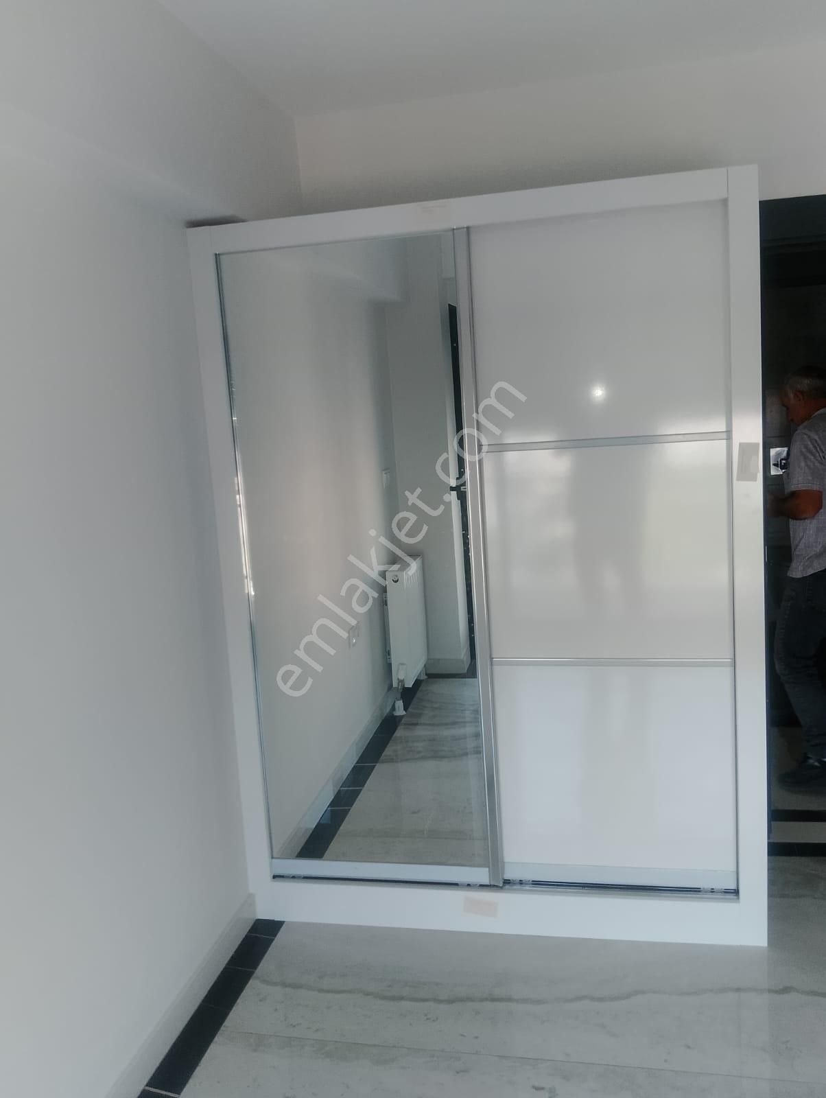 Karşıyaka’nın Zübeydehanım Mah.üzeyiroğlu Royal Resıdence Farklı Döşemesi İle Satılıktır - Görsel 10