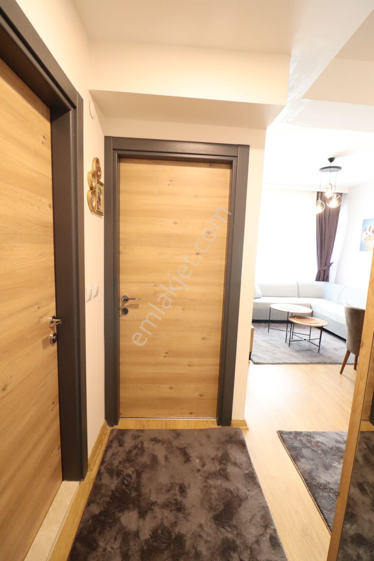 Türk Emlak Ofisi'nden Havuzlu Sitede Eşyalı 1+1 Kiralık Daire - Görsel 23