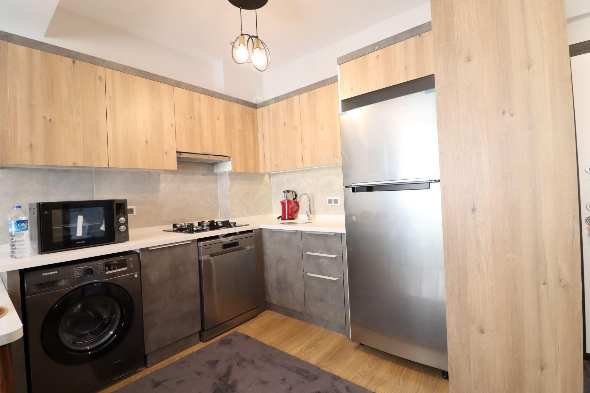 Türk Emlak Ofisi'nden Havuzlu Sitede Eşyalı 1+1 Kiralık Daire - Görsel 9