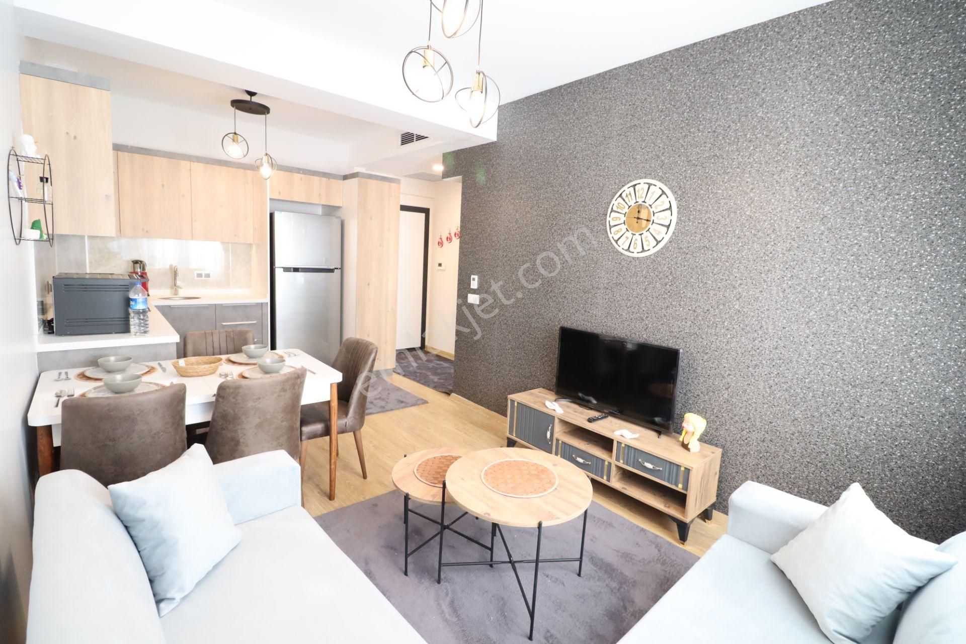 Türk Emlak Ofisi'nden Havuzlu Sitede Eşyalı 1+1 Kiralık Daire - Görsel 7