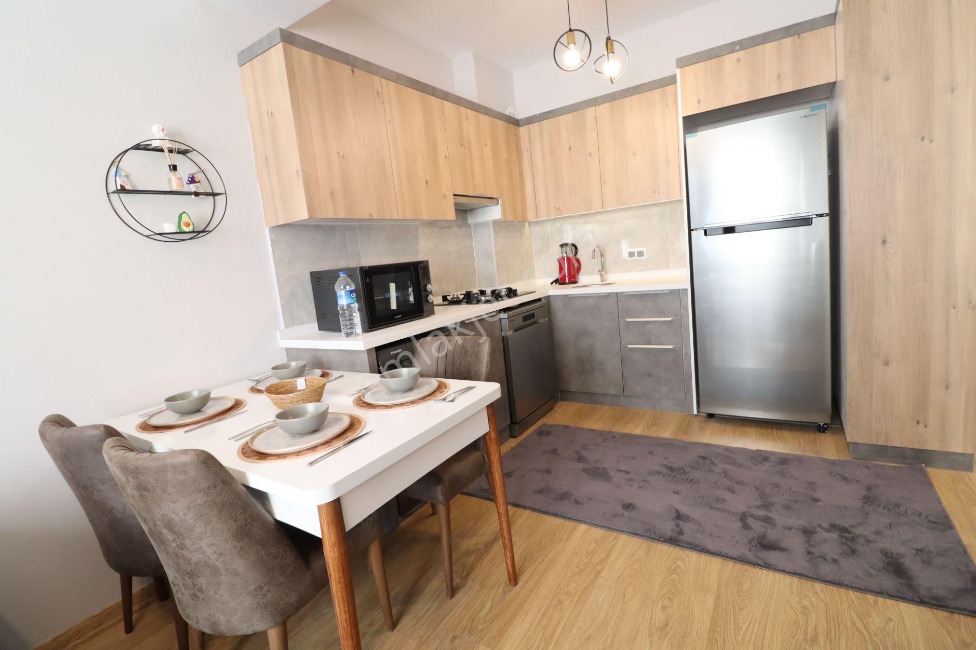 Türk Emlak Ofisi'nden Havuzlu Sitede Eşyalı 1+1 Kiralık Daire - Görsel 12