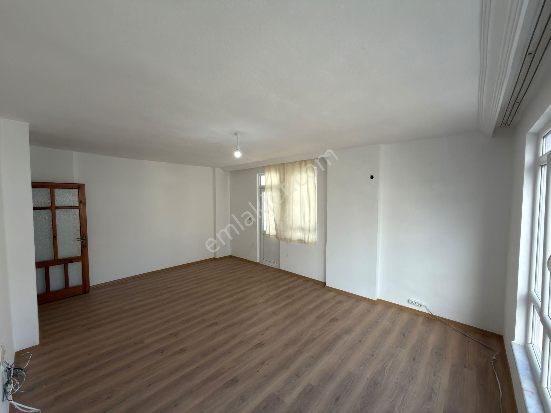 Emlakparktan Saray Mahallesi Merkezi Konum Kiralık 2+1 Daire - Görsel 17