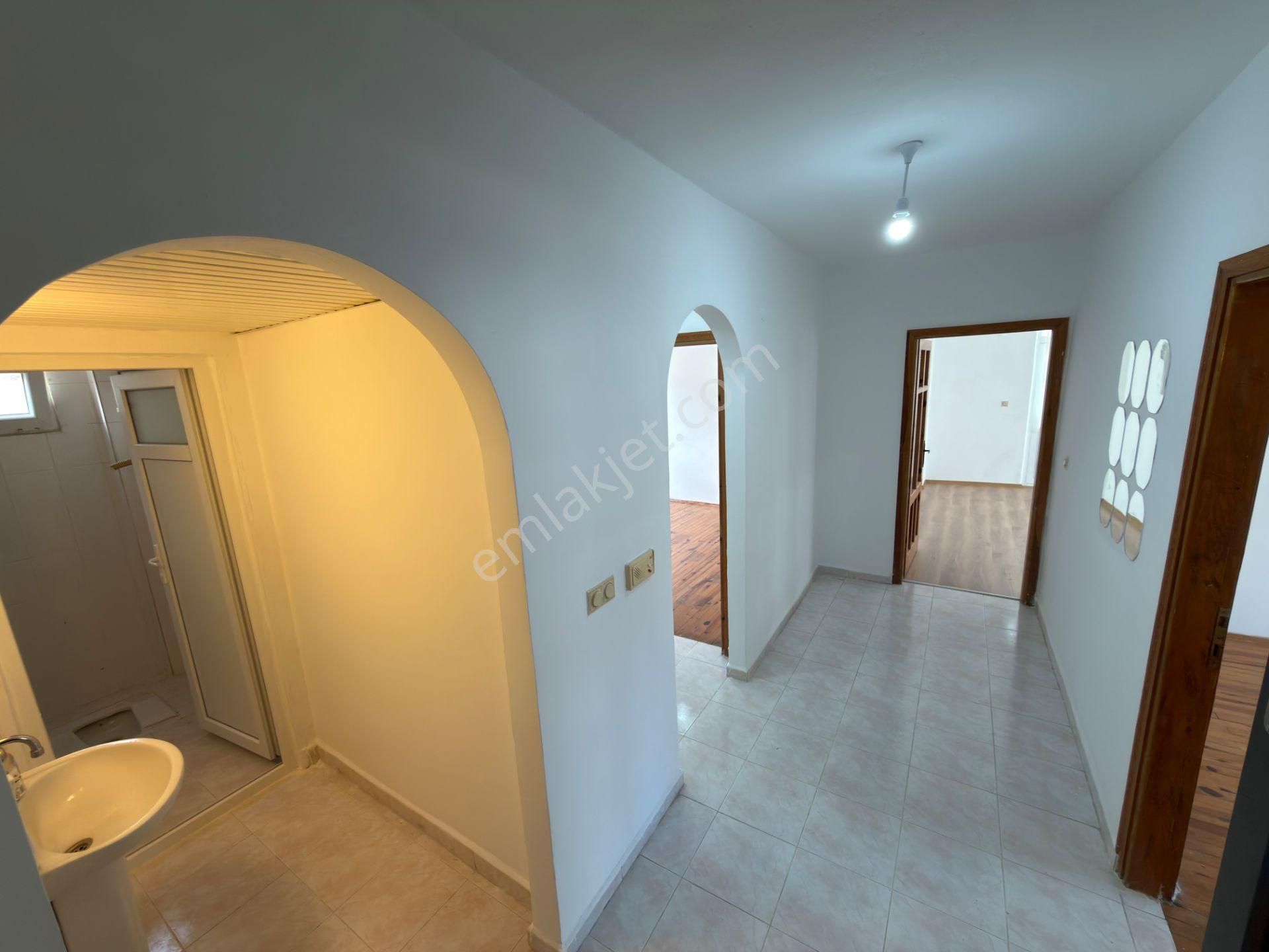 Emlakparktan Saray Mahallesi Merkezi Konum Kiralık 2+1 Daire - Görsel 8