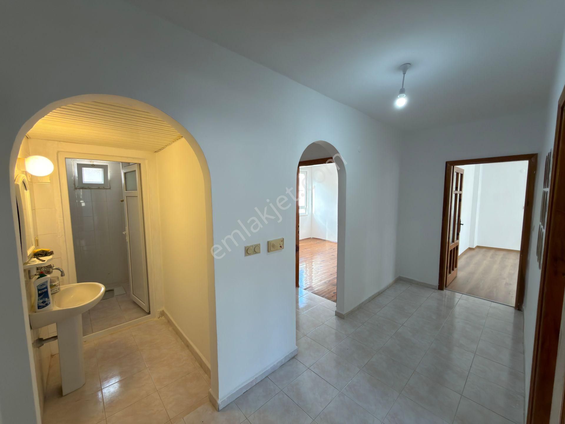 Emlakparktan Saray Mahallesi Merkezi Konum Kiralık 2+1 Daire - Görsel 24