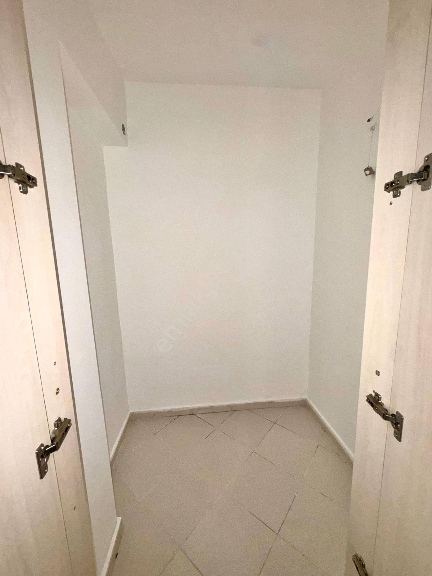 Karapürçek'te Ön Cephe Kilerli Çift Banyolu 3+1 Satılık Yüksek Giriş - Görsel 25