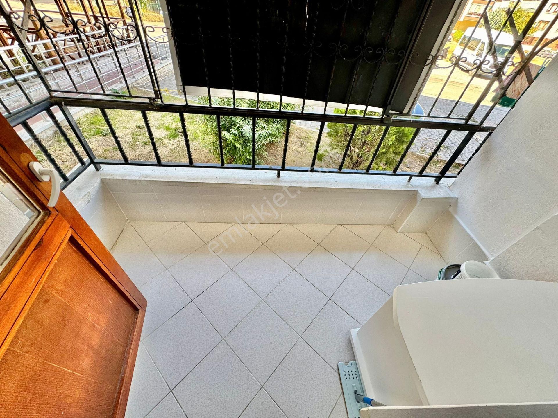 Karapürçek'te Ön Cephe Kilerli Çift Banyolu 3+1 Satılık Yüksek Giriş - Görsel 35