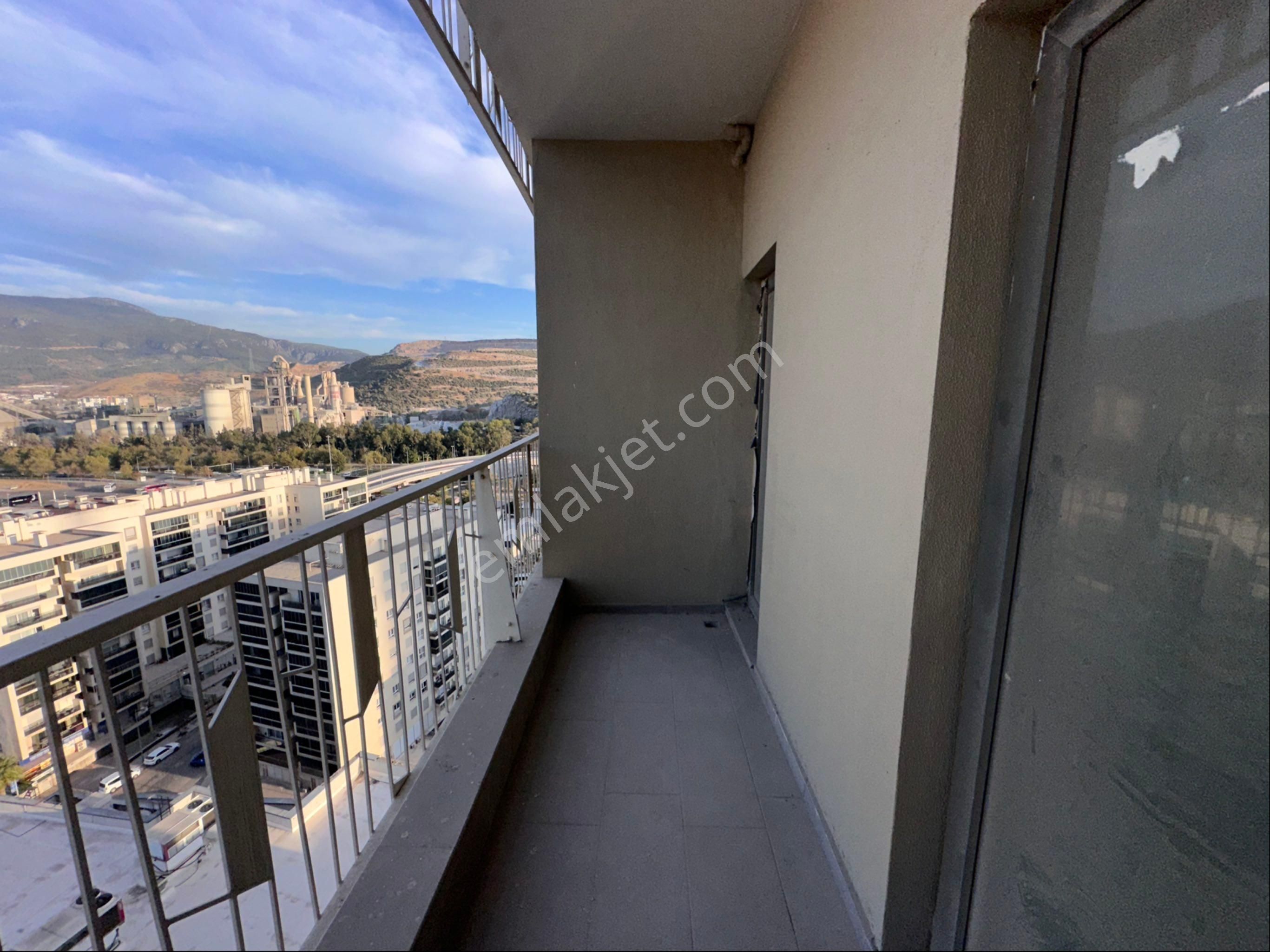 Bornova Poınt Resıdence Satılık 1+1 Daire - Görsel 20