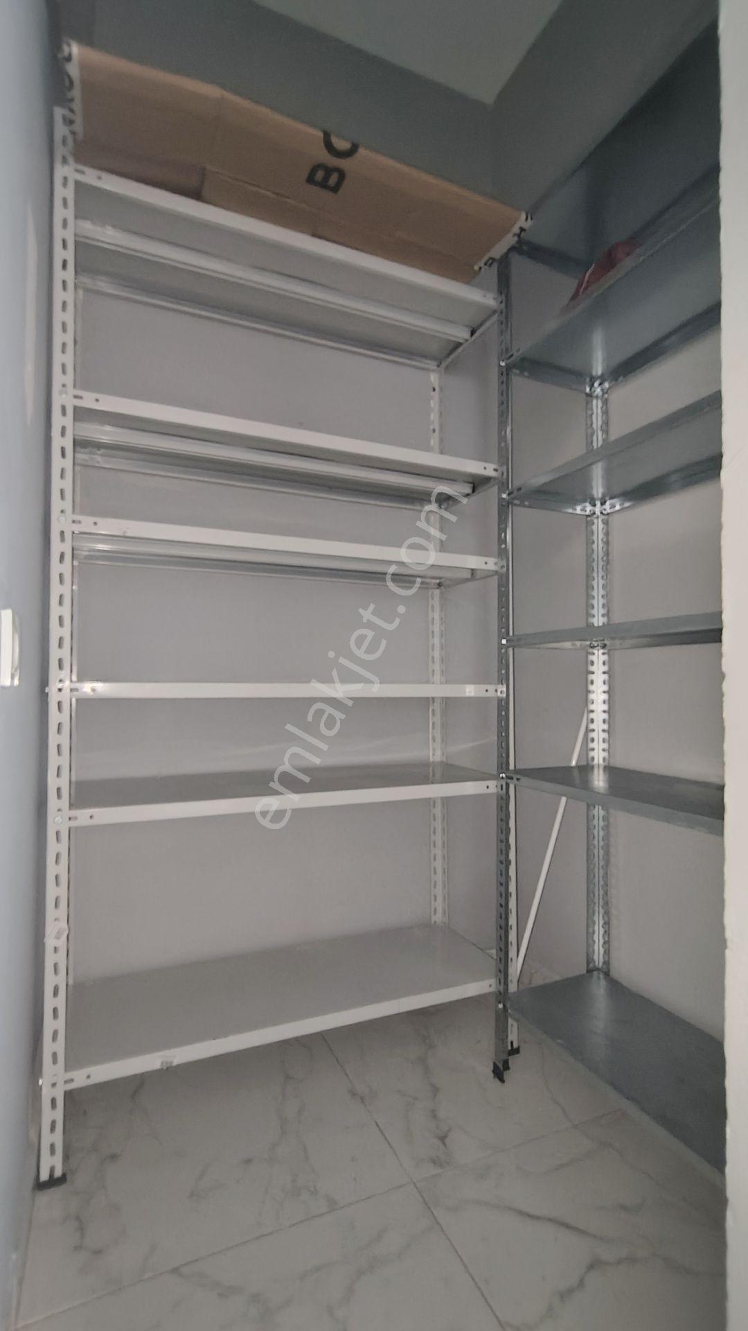 Denize Yakın Satılık 3+1 Daire 180 M2 | Açık Otoparklı Arakatta! - Görsel 18