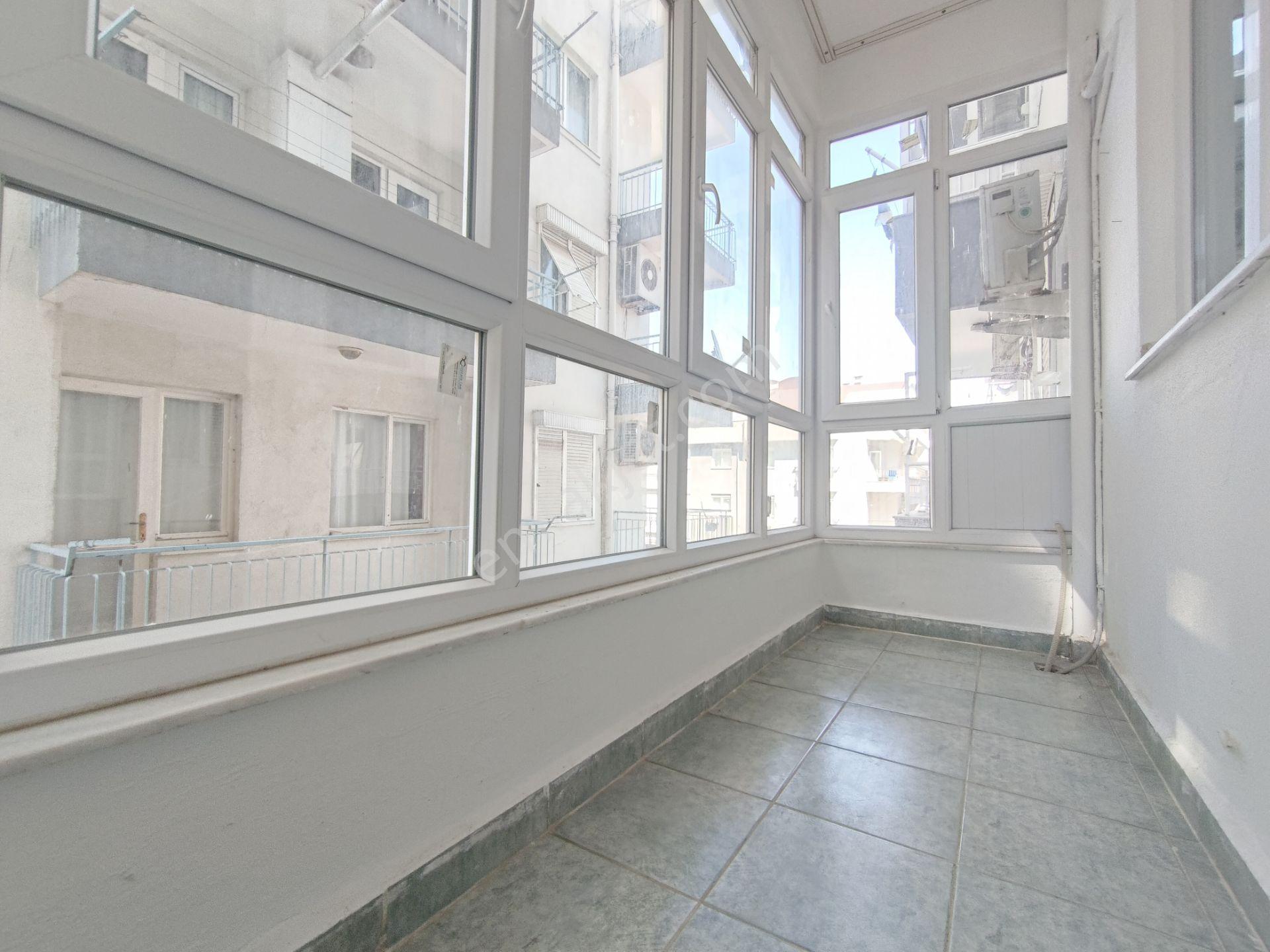 Denize Yakın Satılık 3+1 Daire 180 M2 | Açık Otoparklı Arakatta! - Görsel 28