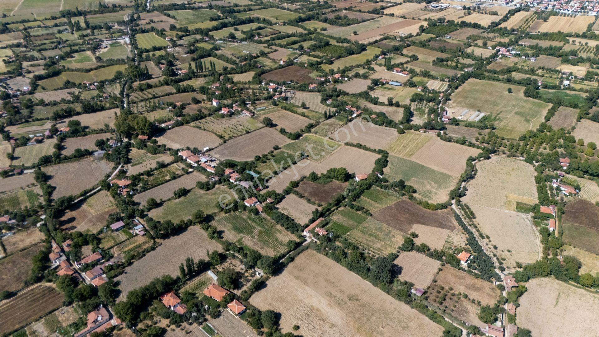 Cb Marina'dan Karabağlar'da Yayla Evine Uygun Satılık Tarla - Görsel 12
