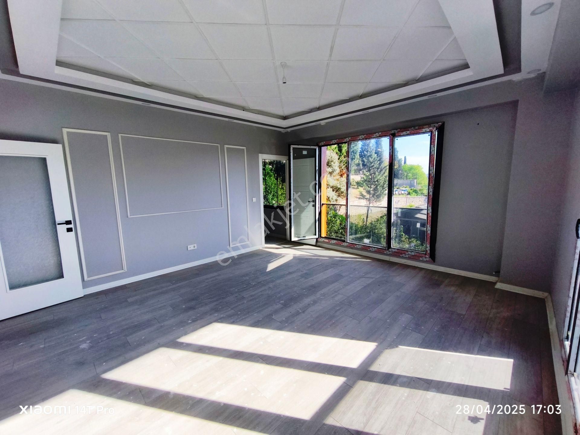 Eyüp Merkez Mh.piyerloti Altı 4+2 , Lüks, Asansörlü, Kapalı Otoparklı, Sıfır, Dublex Daire - Görsel 4