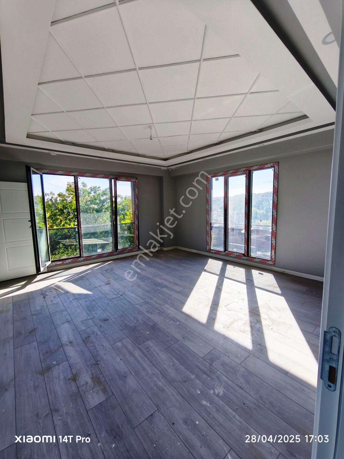 Eyüp Merkez Mh.piyerloti Altı 4+2 , Lüks, Asansörlü, Kapalı Otoparklı, Sıfır, Dublex Daire - Görsel 7