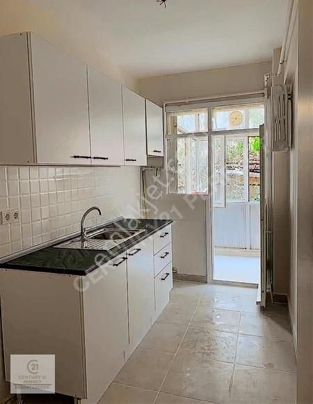 Altıntepe Klavuzçayırı Cad Üzeri Satılık 2+2 Giriş Kat - Görsel 3