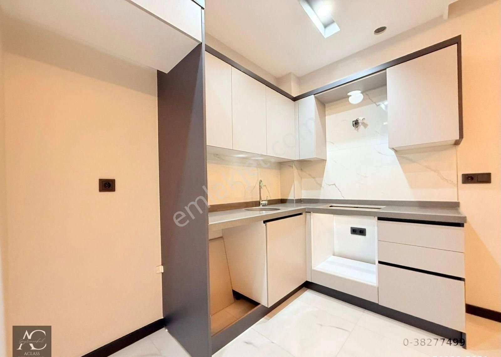 Kuşadasında Merkezı Konumlu-güvenlık-havuz-otopark-yerden Isıtma-lüx-özel Bahçeli-1+1-akıllı Ev - Görsel 20