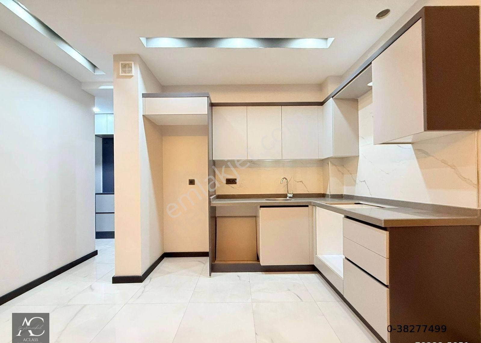 Kuşadasında Merkezı Konumlu-güvenlık-havuz-otopark-yerden Isıtma-lüx-özel Bahçeli-1+1-akıllı Ev - Görsel 18