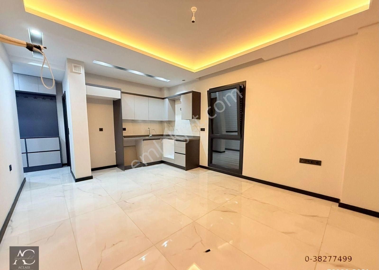 Kuşadasında Merkezı Konumlu-güvenlık-havuz-otopark-yerden Isıtma-lüx-özel Bahçeli-1+1-akıllı Ev - Görsel 10