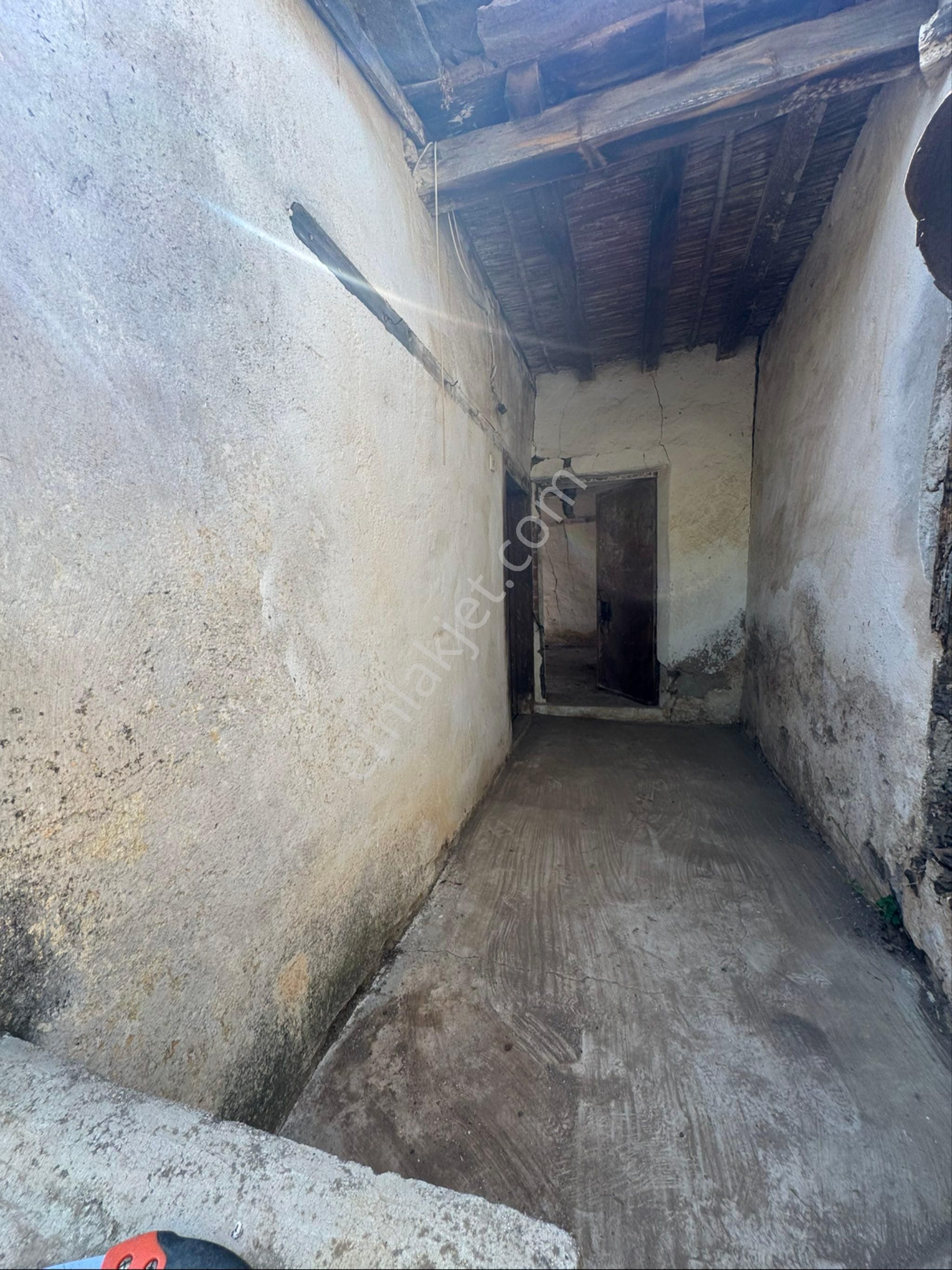 700m2 Yatırımlık Köy Evi - Görsel 12