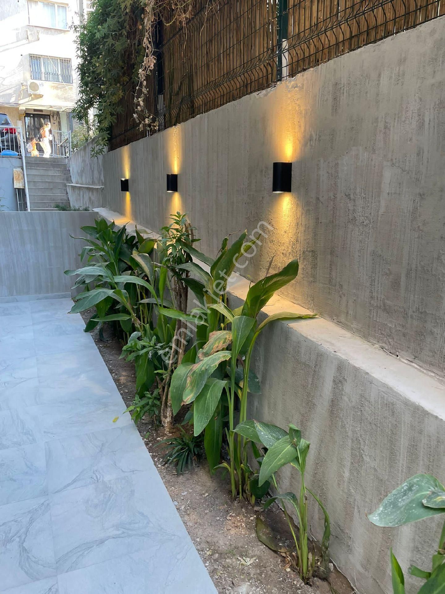 Amerikan Kolej Yakıını Y.giriş Bahçeli 140 M2 Full Yapılı Daire - Görsel 30