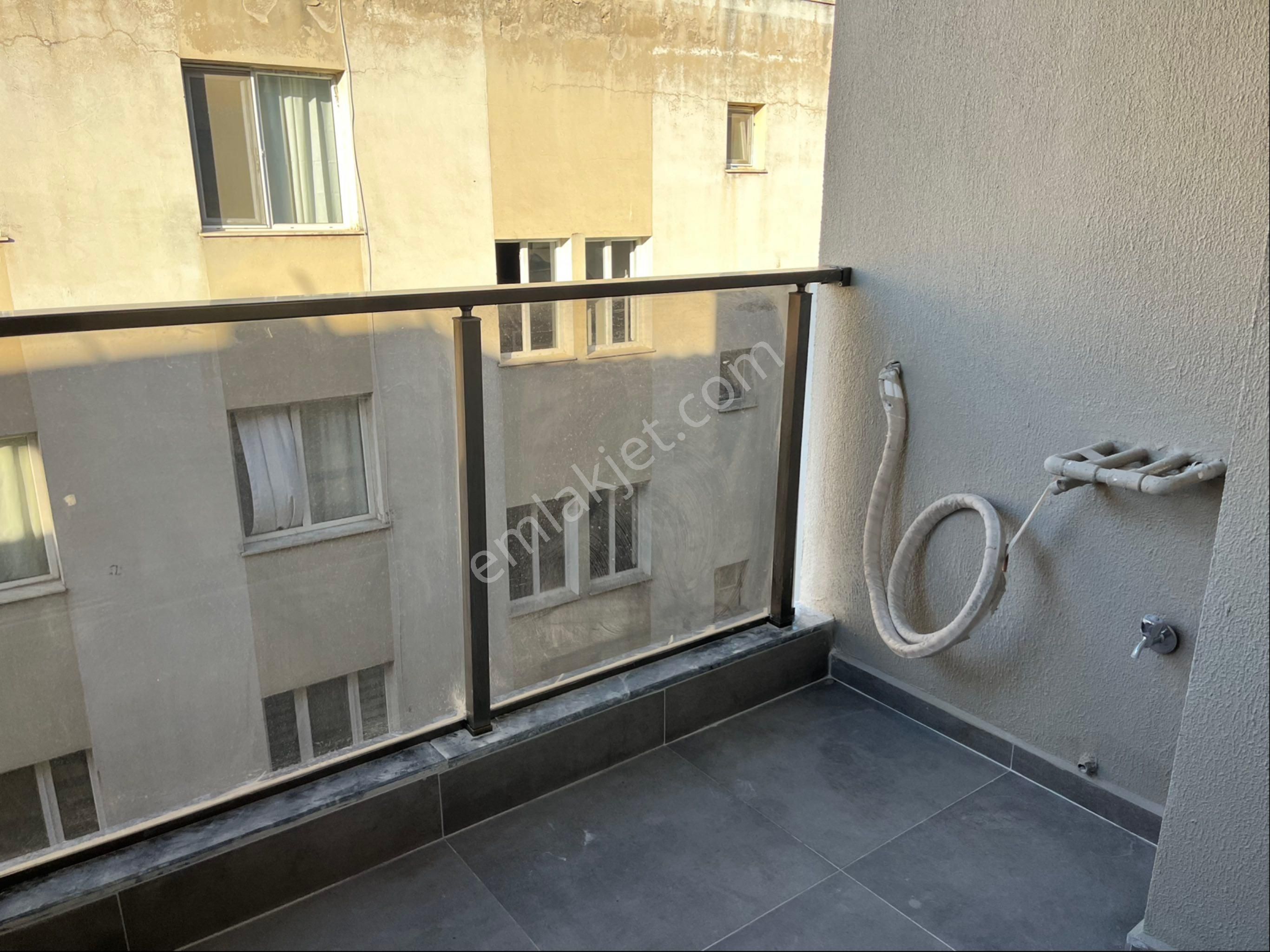 Karşıyaka Dedepaşaı'nda Tapu Masrafsız Satılık 2 + 1 Daire - Görsel 9