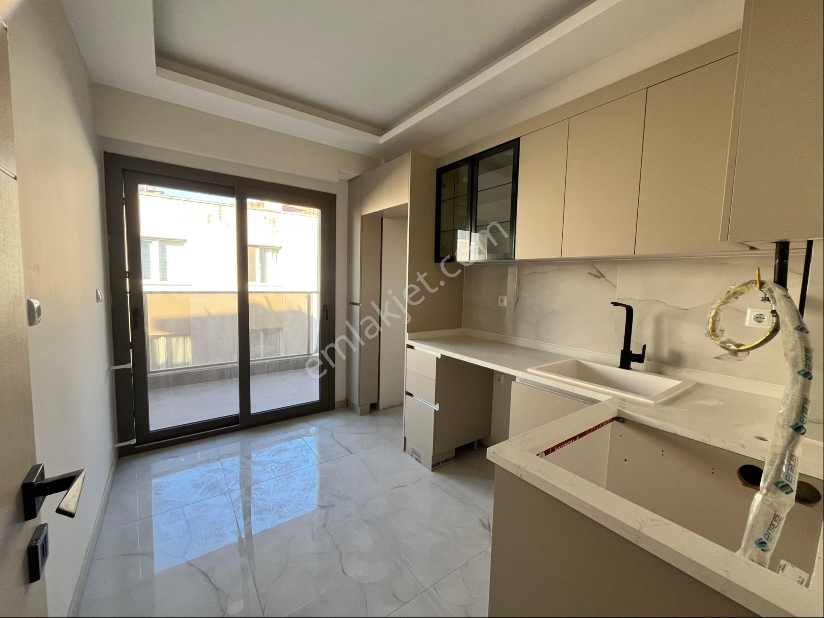 Karşıyaka Dedepaşaı'nda Tapu Masrafsız Satılık 2 + 1 Daire - Görsel 3