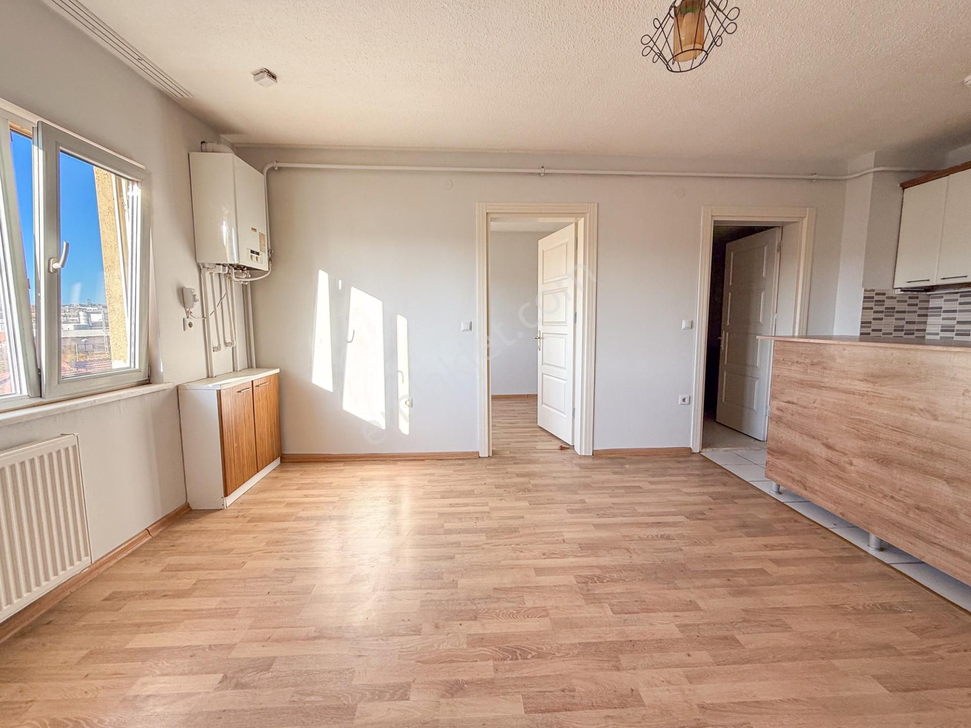 Karadeniz Mahallesinde Toki Konutlarında İskanlı Satılık 2+1 Daire - Görsel 8