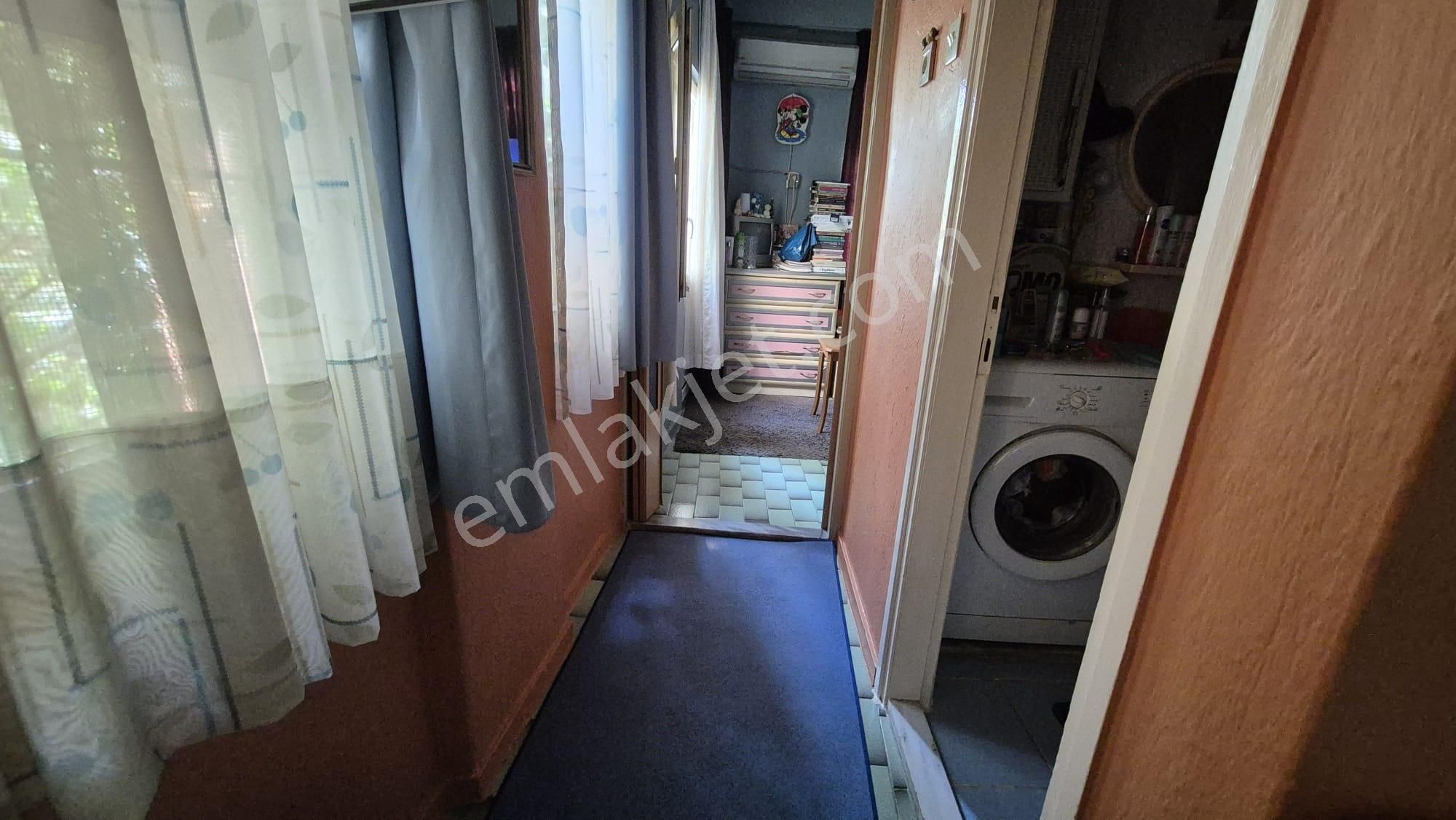 İzmir Konak Tatar Mahallesinde 3 Katlı Müstakil Satılık Rumevi - Görsel 17