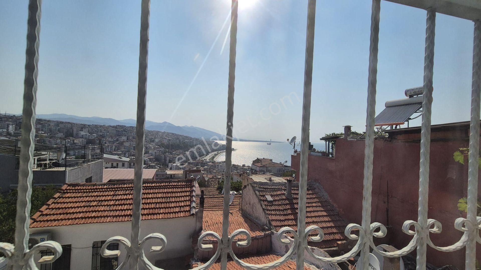 İzmir Konak Tatar Mahallesinde 3 Katlı Müstakil Satılık Rumevi - Görsel 4