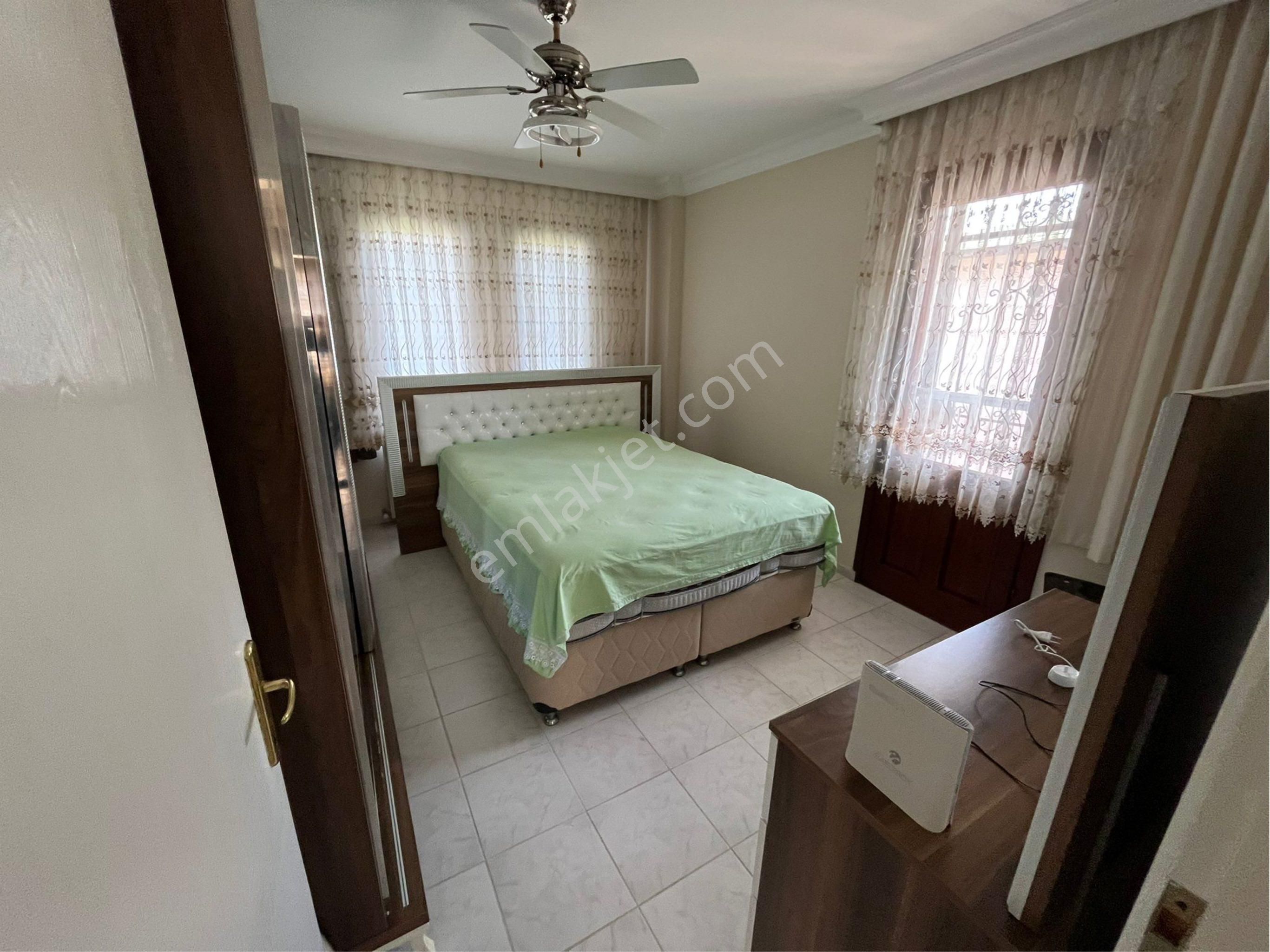 Güçkü Kardeşler Altınoluk Merkezde Muhteşem Rasarım 4+1 Villa - Görsel 21