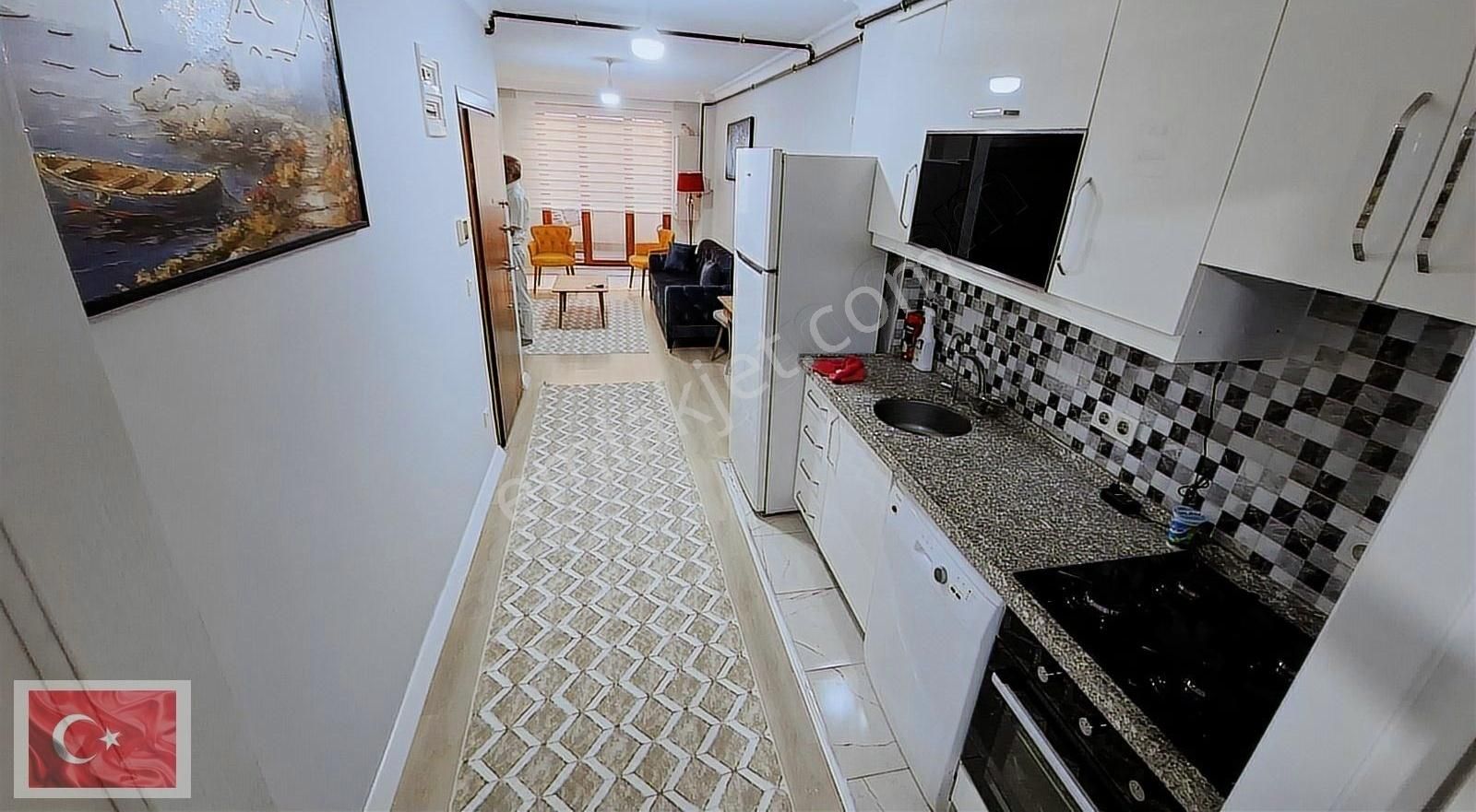 Metroya Çok Yakın 1+1 Full Eşyalı Çift Teraslı Harika Daire - Görsel 19