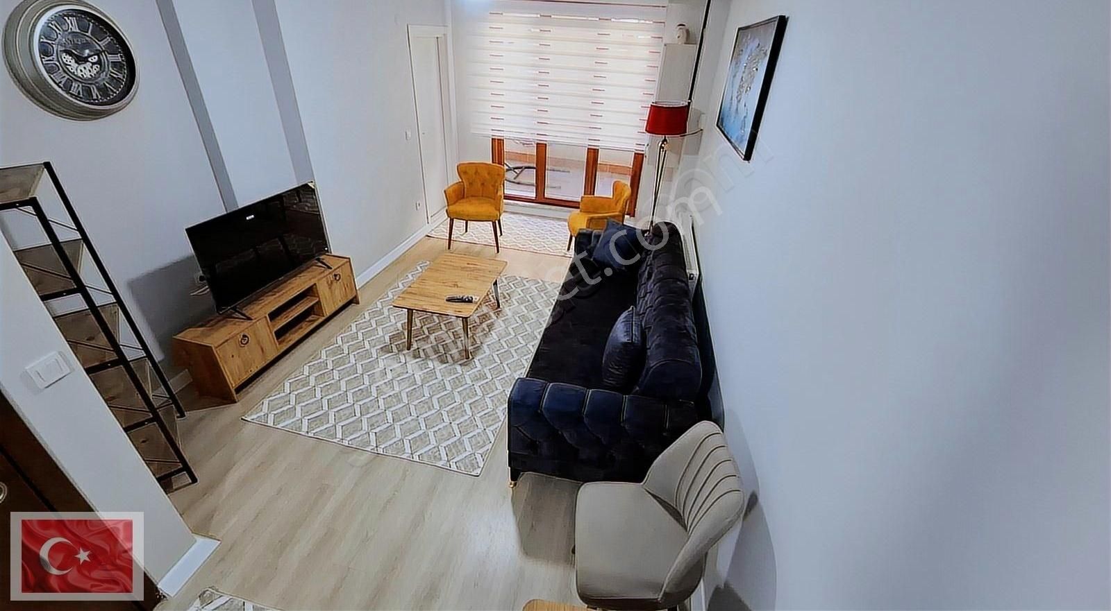 Metroya Çok Yakın 1+1 Full Eşyalı Çift Teraslı Harika Daire - Görsel 13