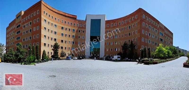 Metroya Çok Yakın 1+1 Full Eşyalı Çift Teraslı Harika Daire - Görsel 30