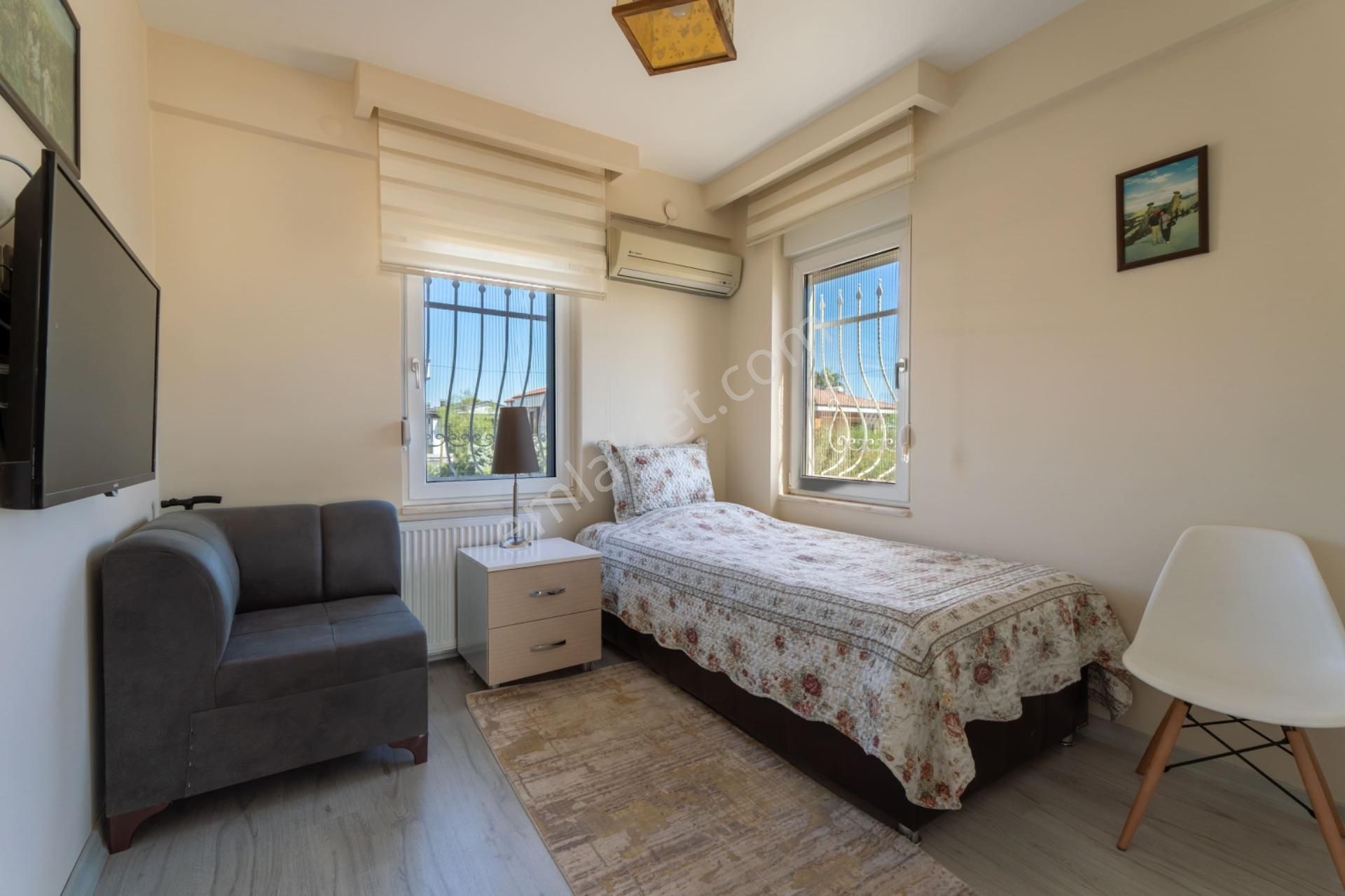 Döşemealtı Yeşilbayırda 5+1 Müstakil Trıplex Villa - Görsel 15