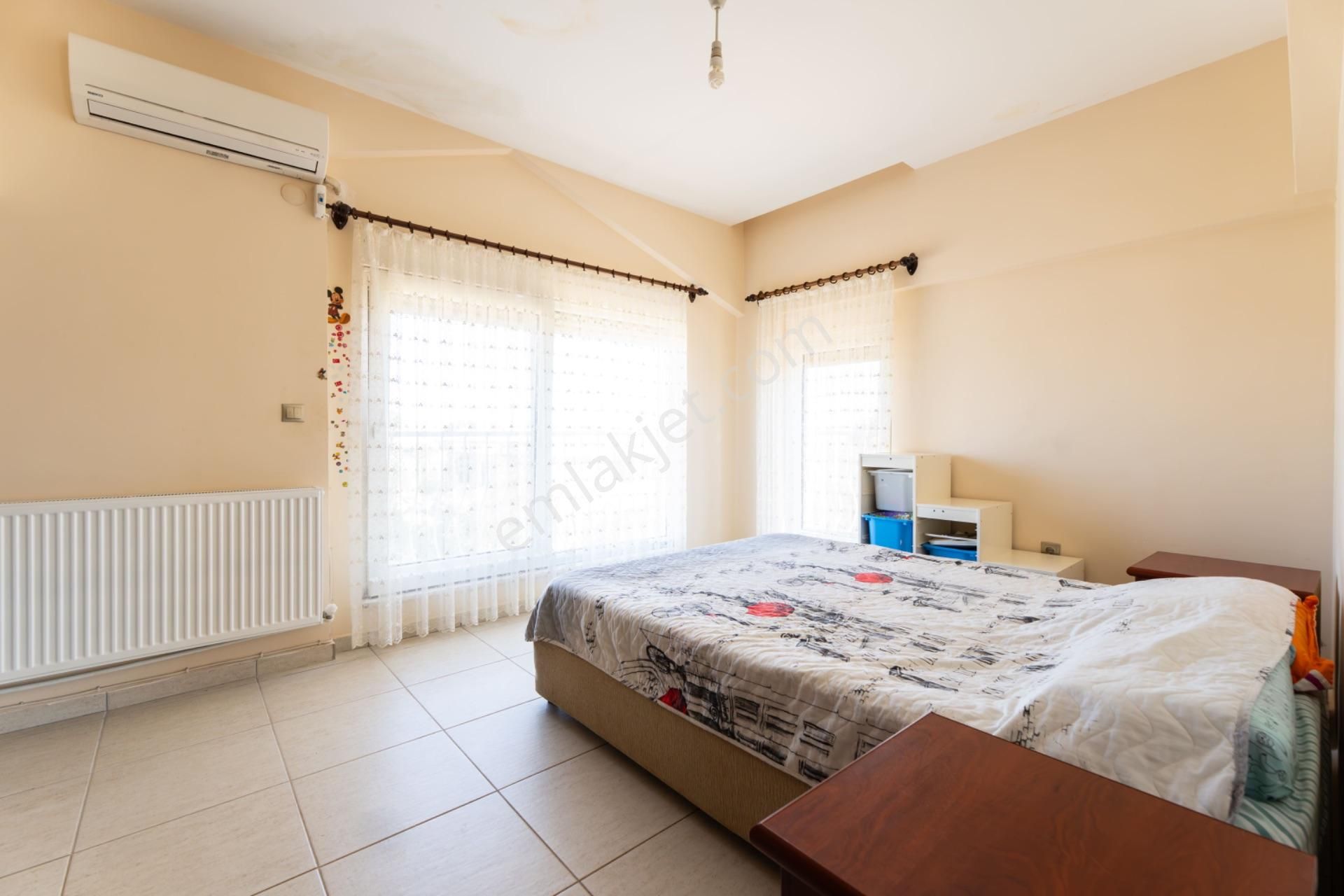 Döşemealtı Yeşilbayırda 5+1 Müstakil Trıplex Villa - Görsel 3