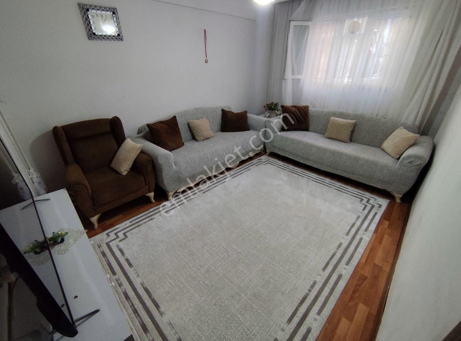 Camları Yüksek 2+1 90m² Bahçe Kati 17 Yaşında Merkezi Konumd A - Görsel 7