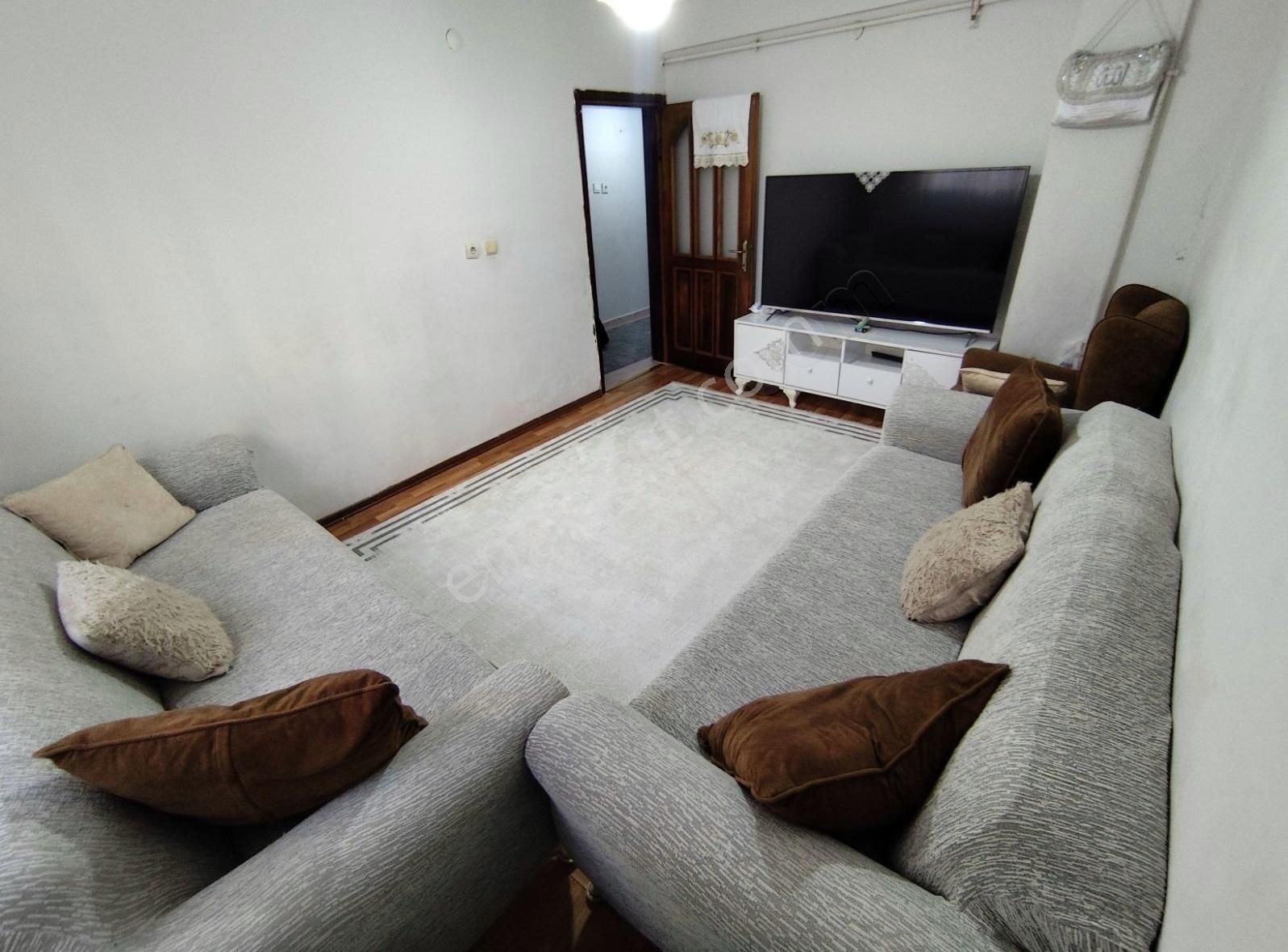 Camları Yüksek 2+1 90m² Bahçe Kati 17 Yaşında Merkezi Konumd A - Görsel 11