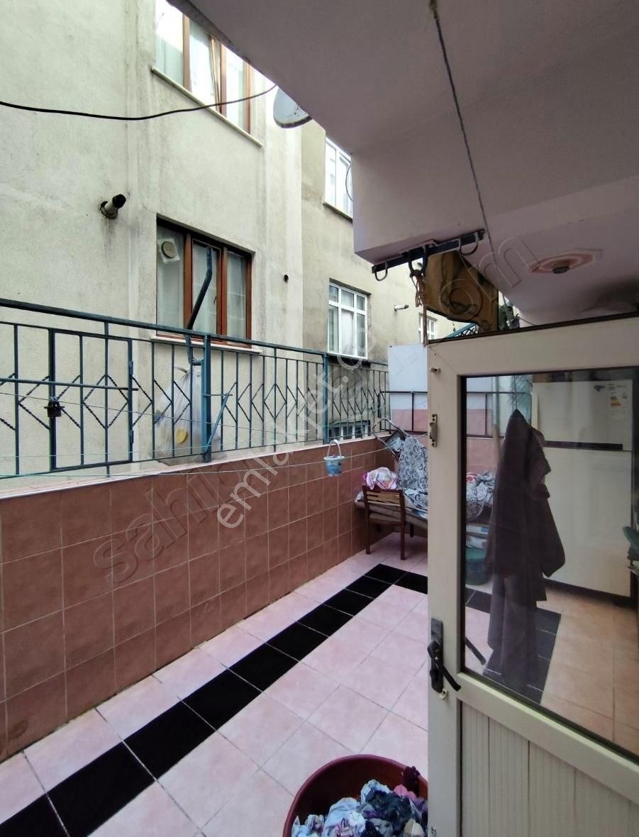 Camları Yüksek 2+1 90m² Bahçe Kati 17 Yaşında Merkezi Konumd A - Görsel 14