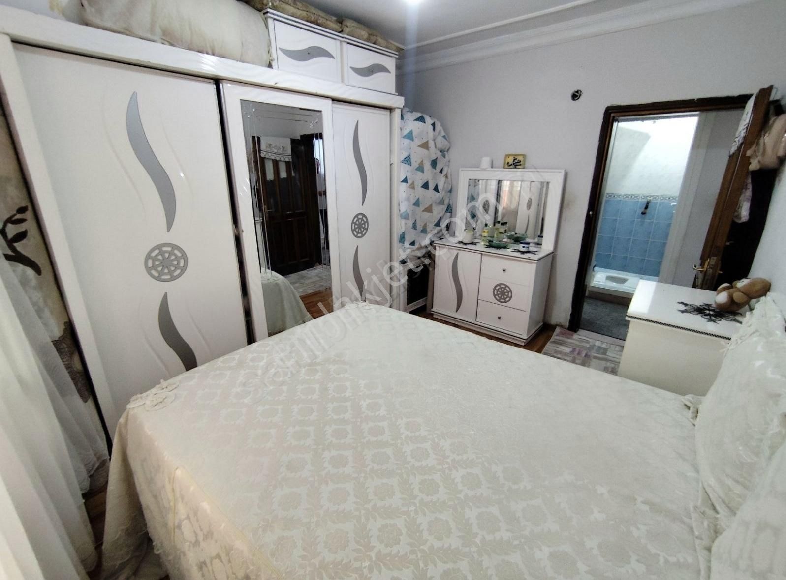 Camları Yüksek 2+1 90m² Bahçe Kati 17 Yaşında Merkezi Konumd A - Görsel 4