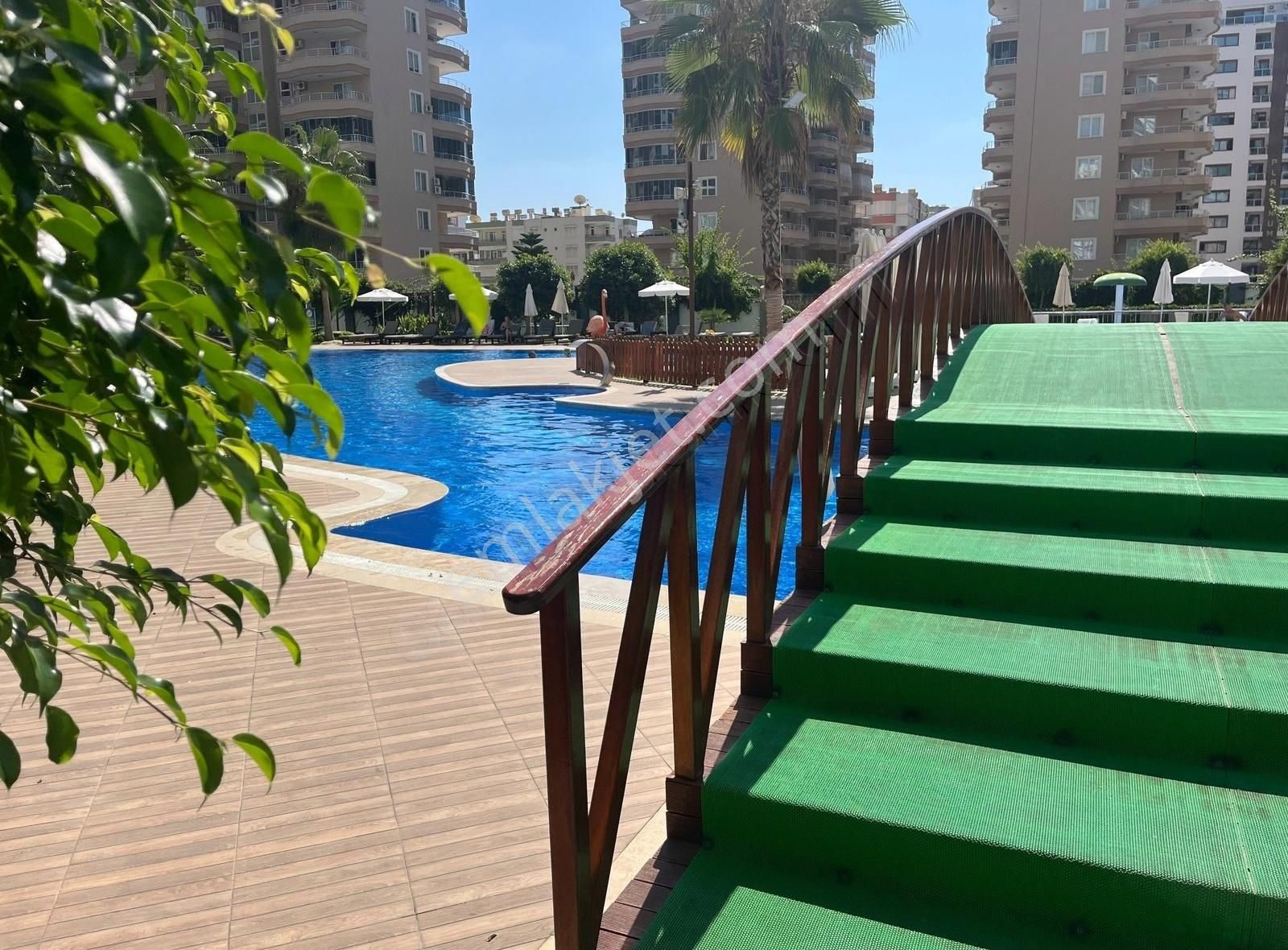 Lüx Sitede Lüx Eşyalı Aktiviteli Satılık Daire Alanya Mahmutlrda - Görsel 9