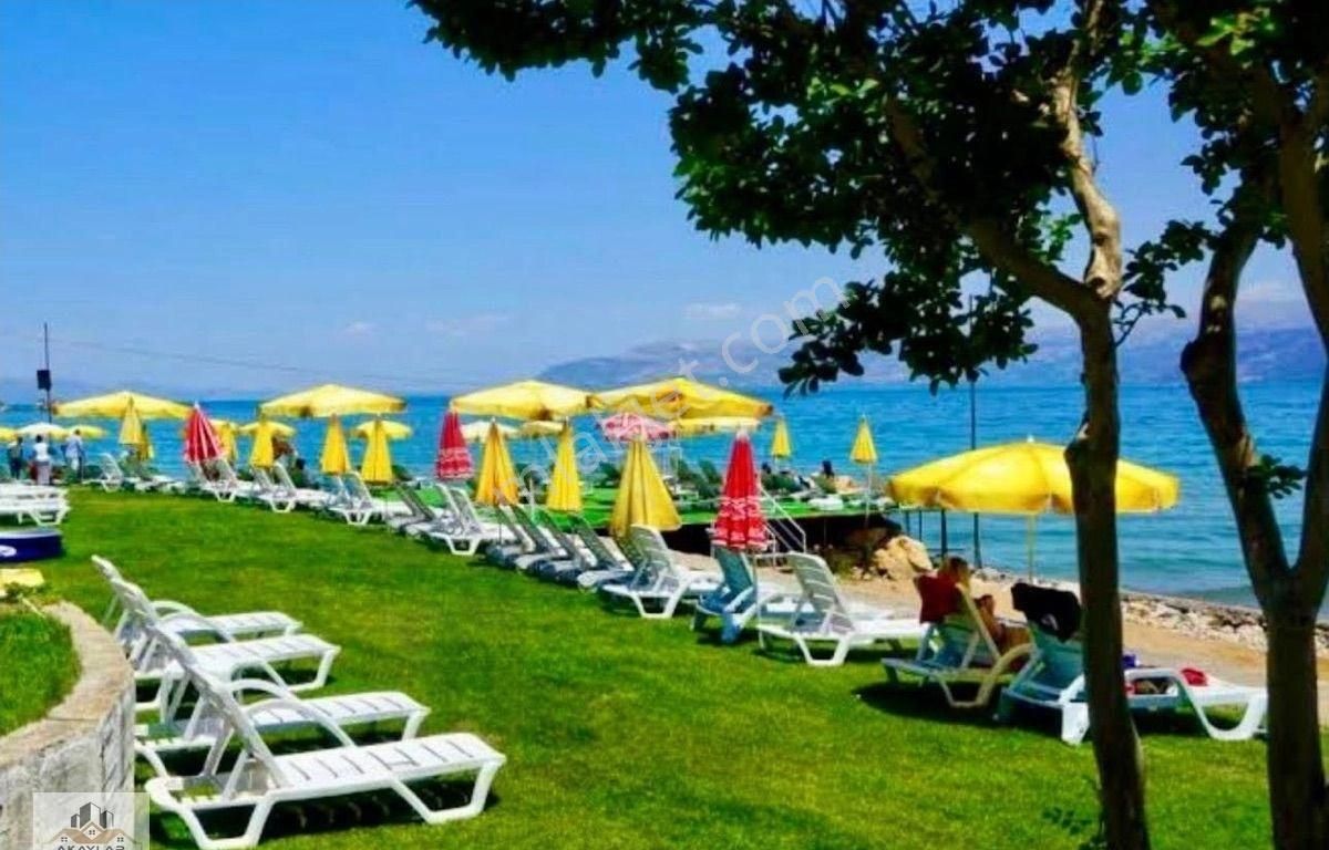 Adalarda Eşsiz Manzaralı Satılık İmarlı Arsa - Görsel 4