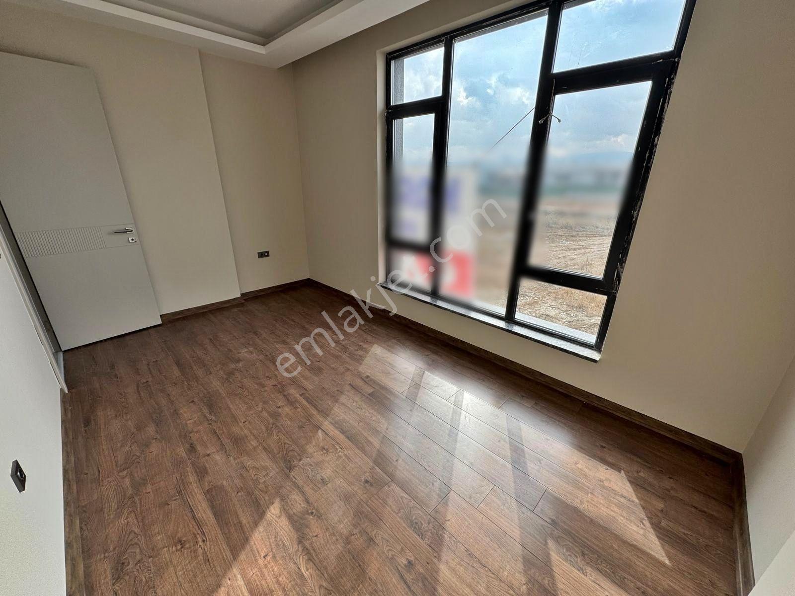 Bağlıca Mahallesi'nde Satılık 4+1 Kapalı Otoparklı Full Yapılı Villa - Görsel 21