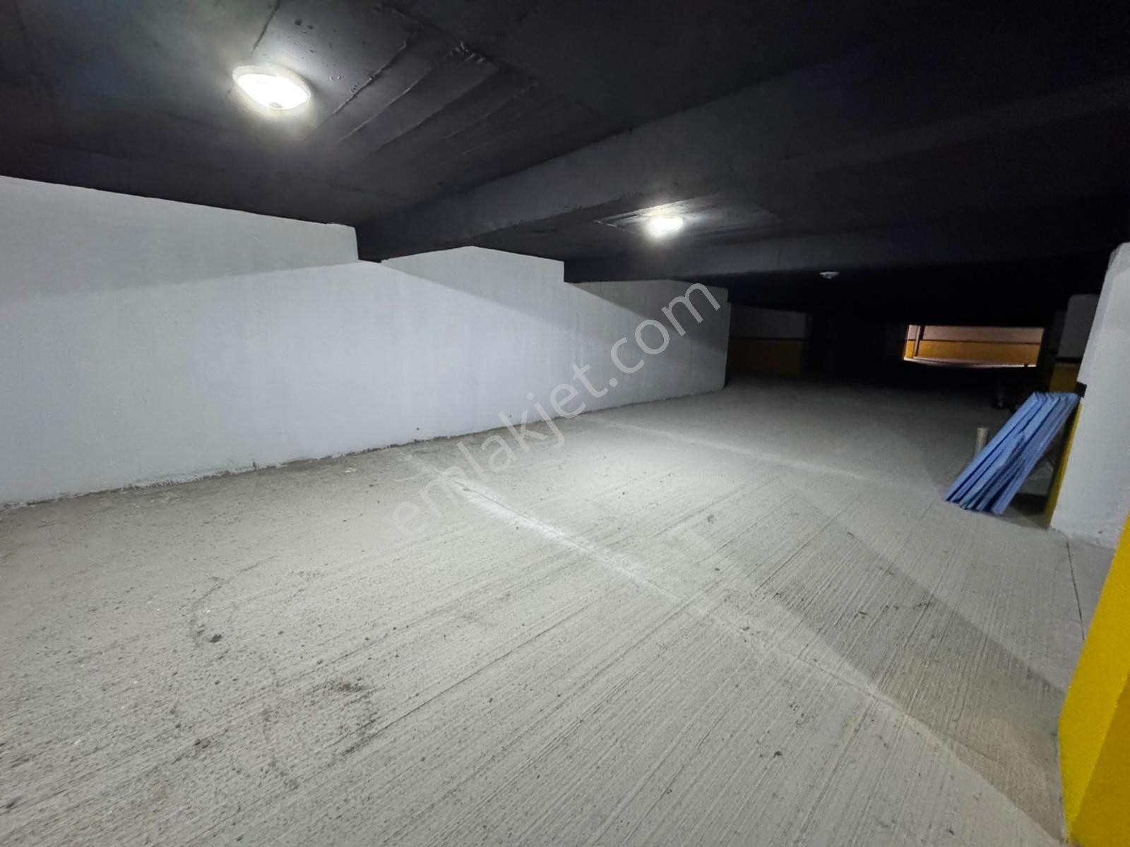 Bağlıca Mahallesi'nde Satılık 4+1 Kapalı Otoparklı Full Yapılı Villa - Görsel 33