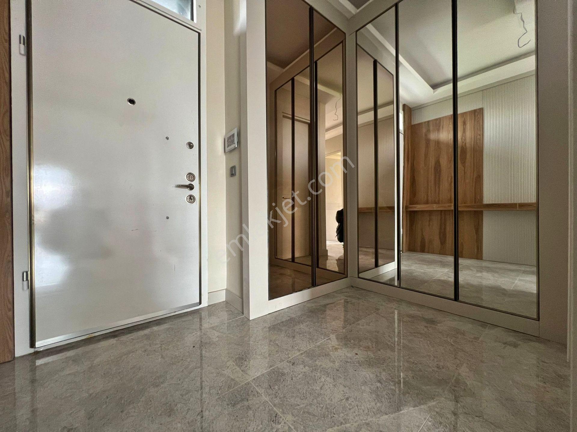 Bağlıca Mahallesi'nde Satılık 4+1 Kapalı Otoparklı Full Yapılı Villa - Görsel 8