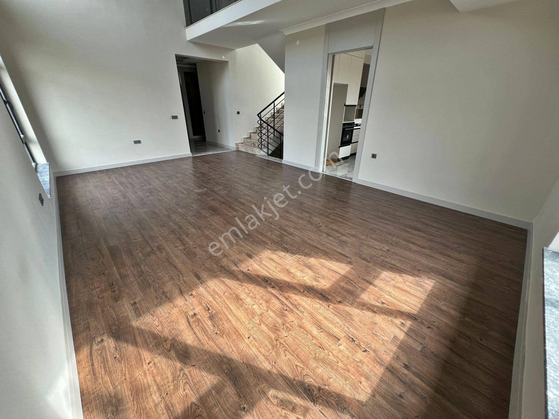 Bağlıca Mahallesi'nde Satılık 4+1 Kapalı Otoparklı Full Yapılı Villa - Görsel 15