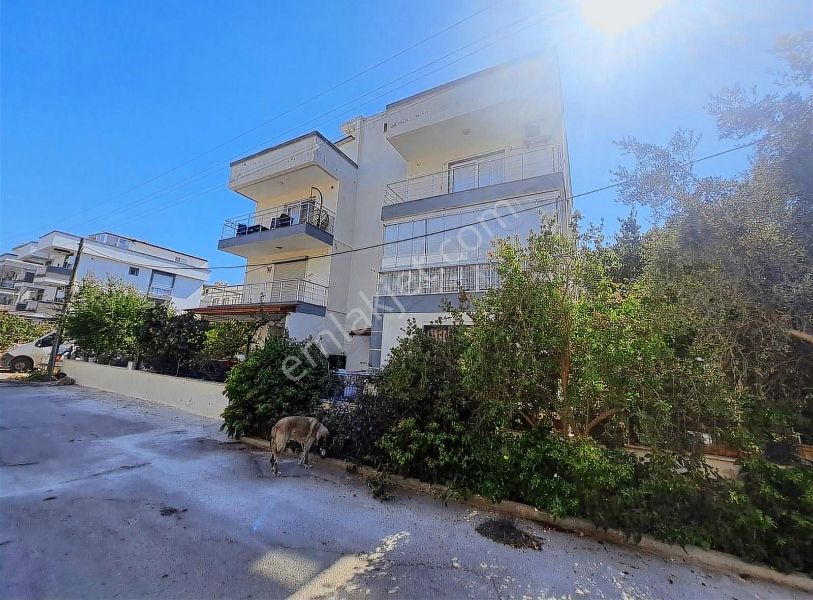 İzmir Seferihisar Ürkmez Merkez De Satılık 2+1 Daire