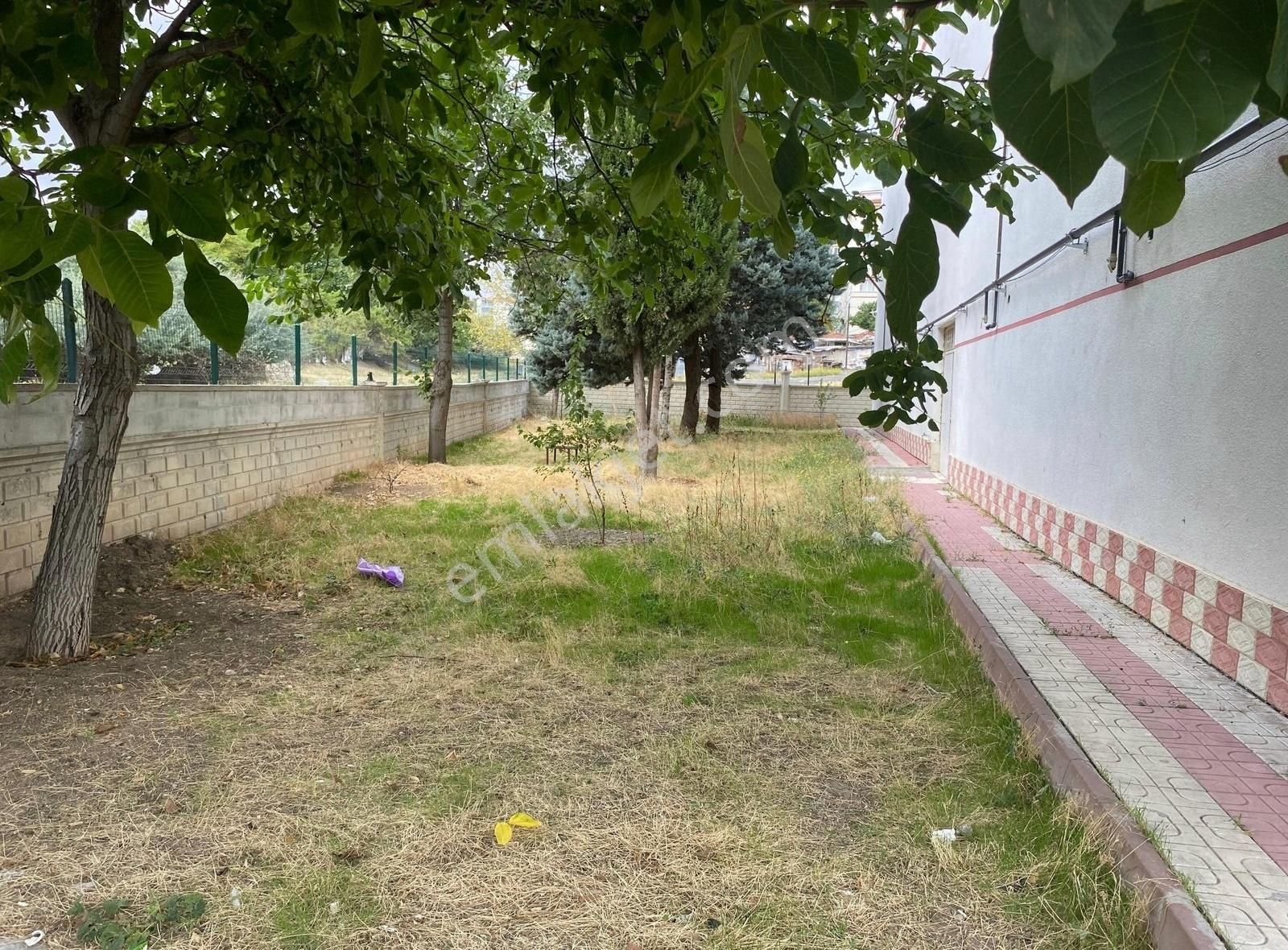 Kıvanç Emlaktan Yakacıkta Lüks Kullanışlı Satılık Daire - Görsel 12