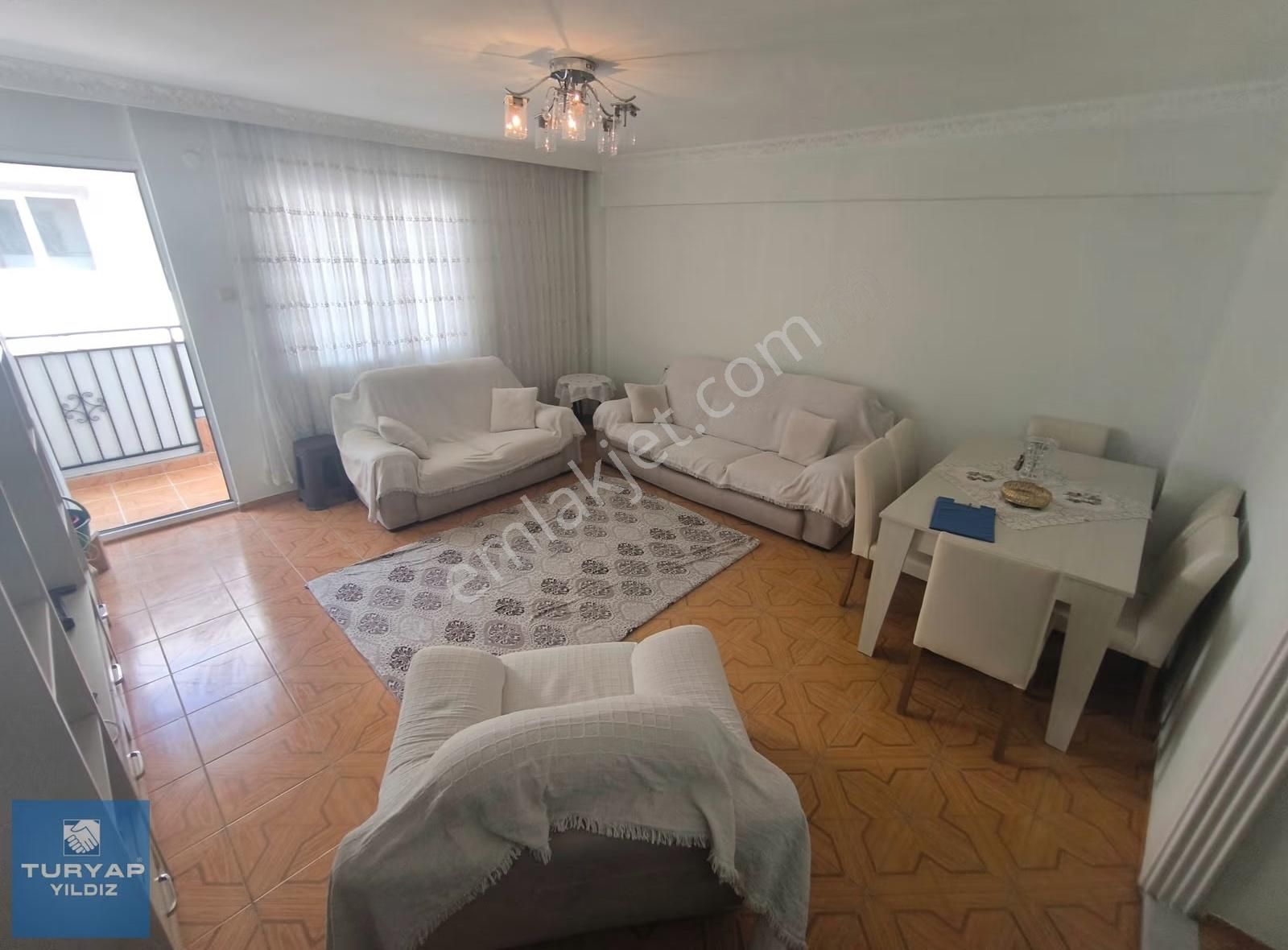 Konak Yenidoğan Mahallesi Satılık 3+1 130 M2 Daire