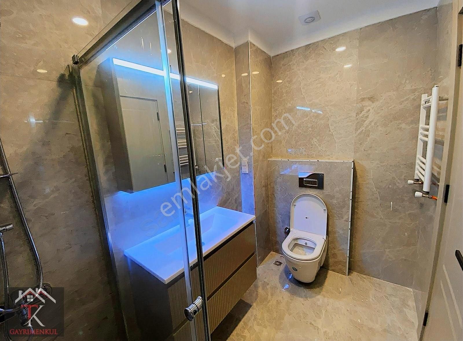 Tk'dan Feneryolunda Caddeye Bir Paralel Cam Balkonlu 120m2 3+1 - Görsel 30