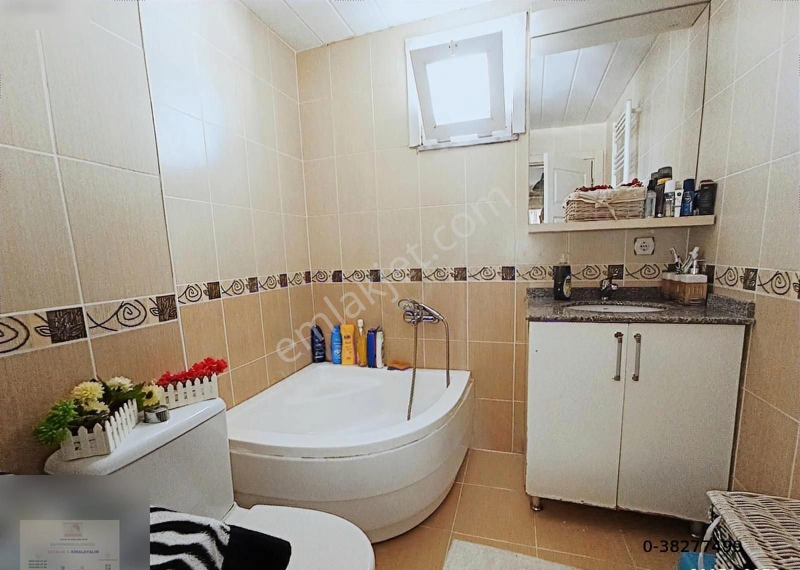 Merkeze Yakın Asansörlü Yeni Binada 200 M² 5+2 Ayrı Girişli Dubl - Görsel 28