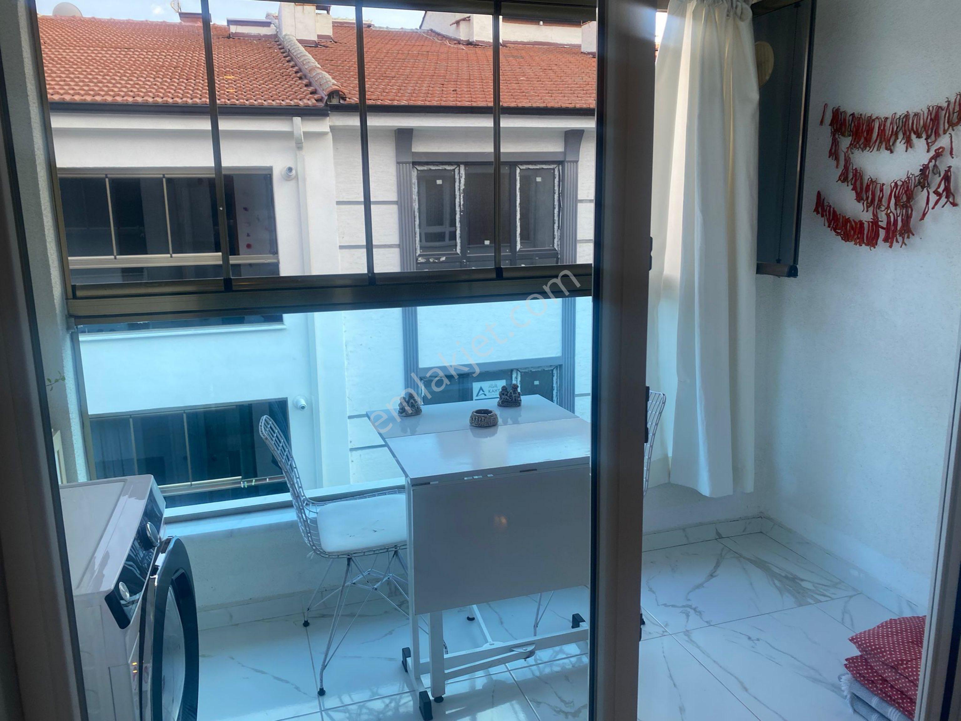 Florya'dan Çamlıcanın En Gözde Sitesinde Satılık 3+1 Daire - Görsel 16