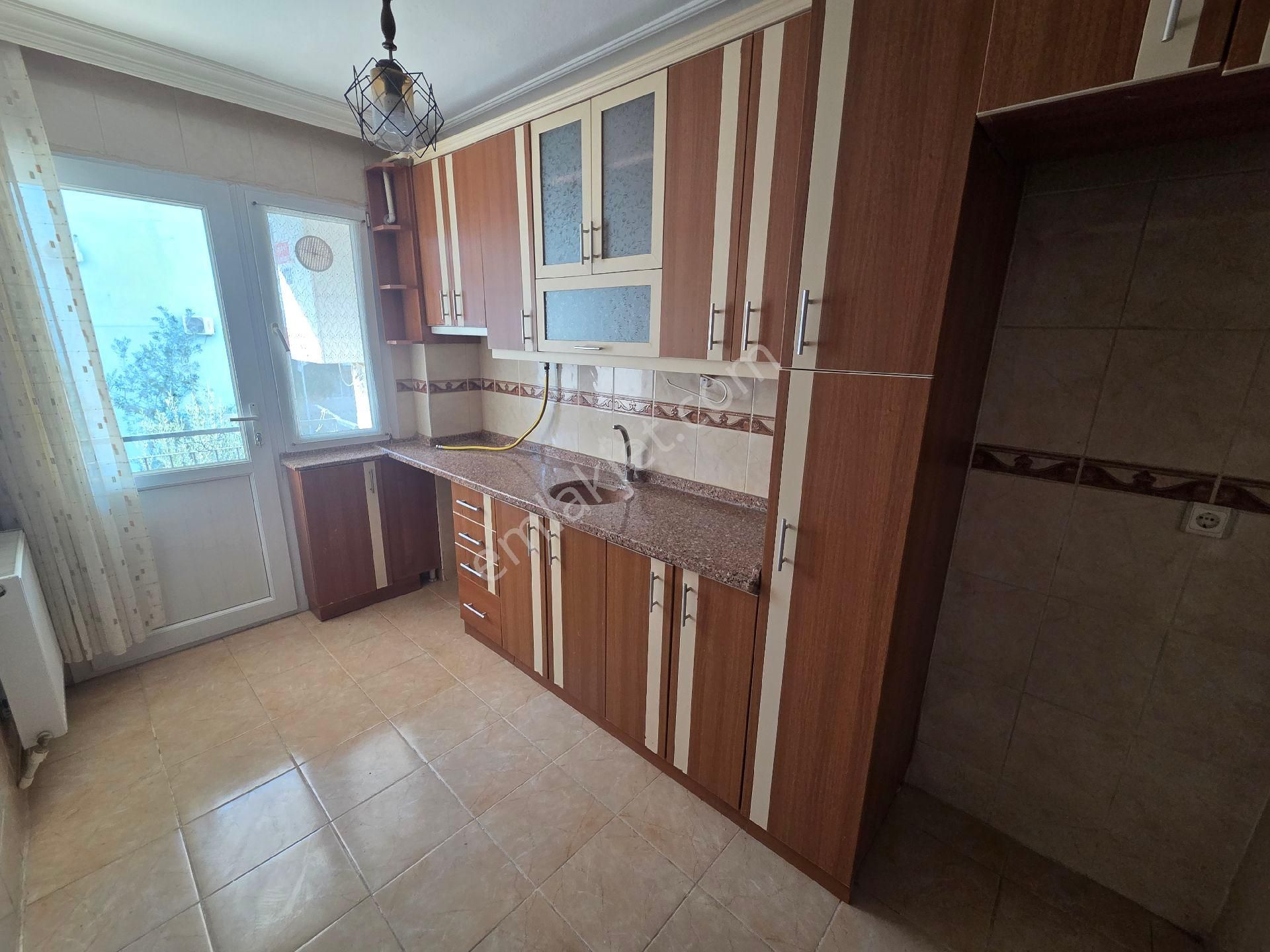 Ege Üni Ve İzmir Türk Koleji Yakını 3+1 Geniş Doğalgazlı Kiralık Daire - Görsel 21